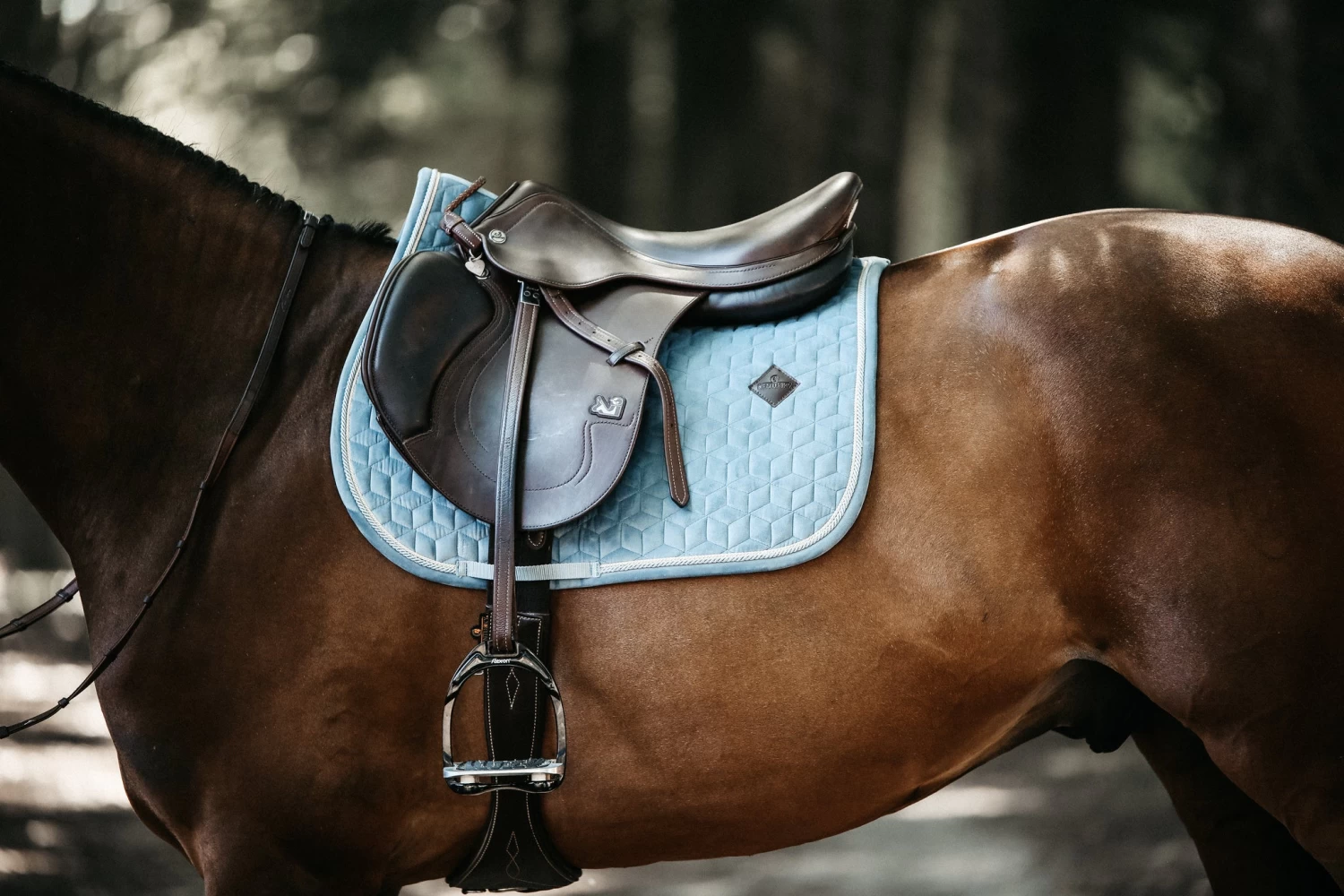 Kentucky Velvet Jump Saddle Pad Light Blue - Image 3