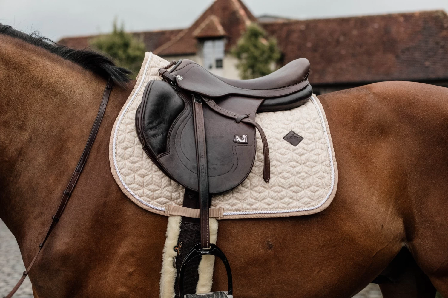 Kentucky Wool Jump Saddle Pad Beige - Image 2