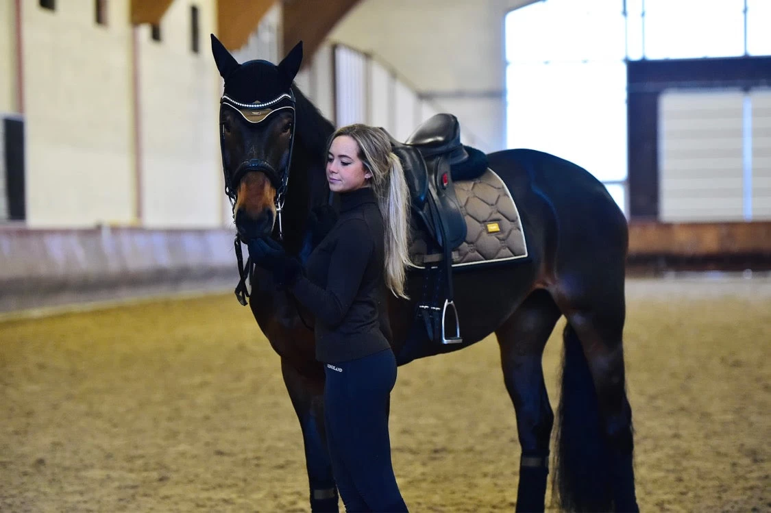 Equestrian Stockholm Dressage Saddle Pad Golden Brass - Image 4