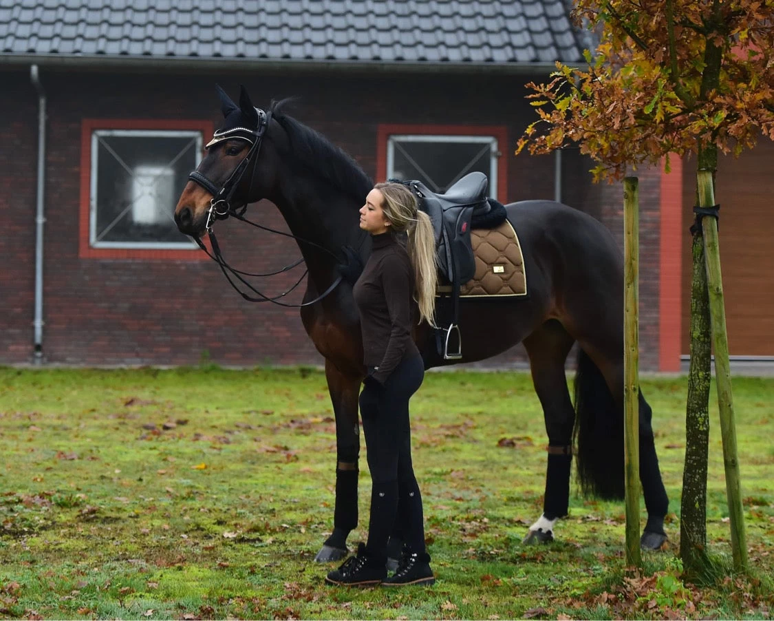 Equestrian Stockholm Dressage Saddle Pad Golden Brass - Image 8